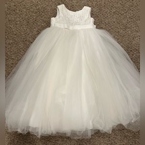 Girls flower girl dress size 2